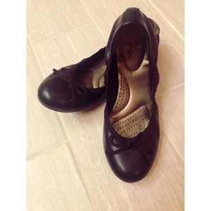 Black Faux Leather Ballet Flats - Super Comfy!